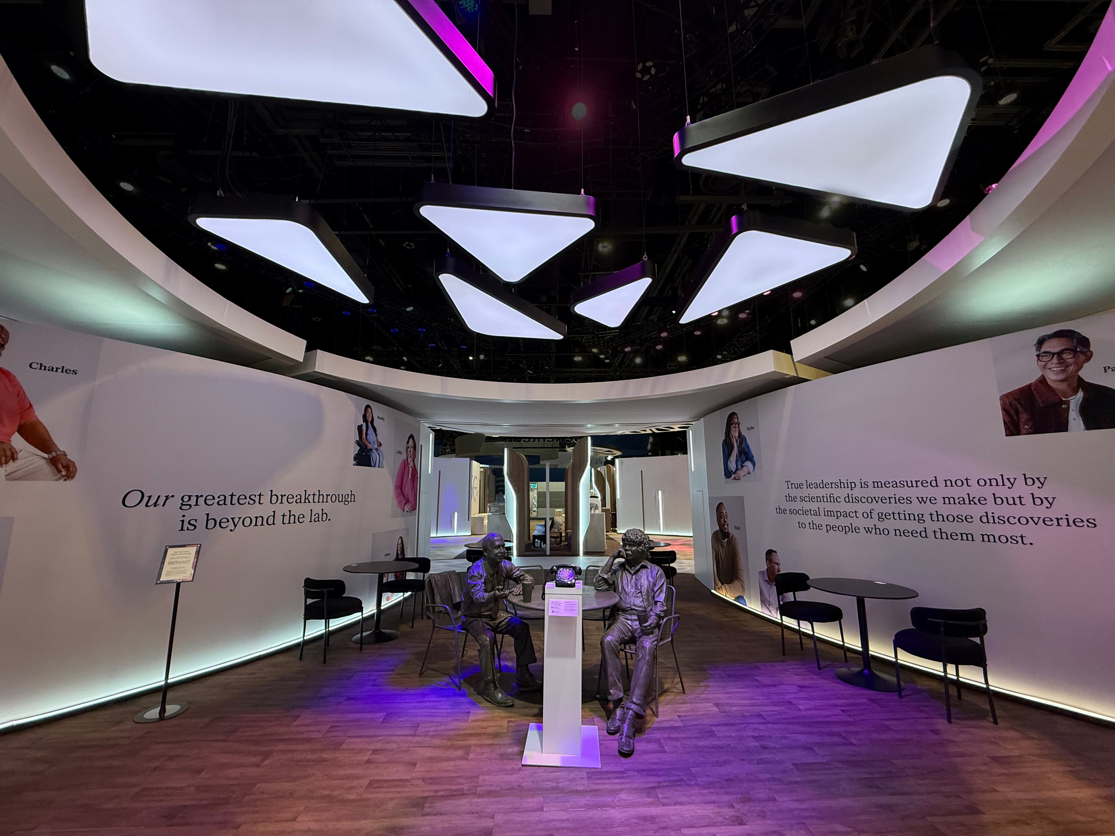 Genentech_21_available-light_trade-show