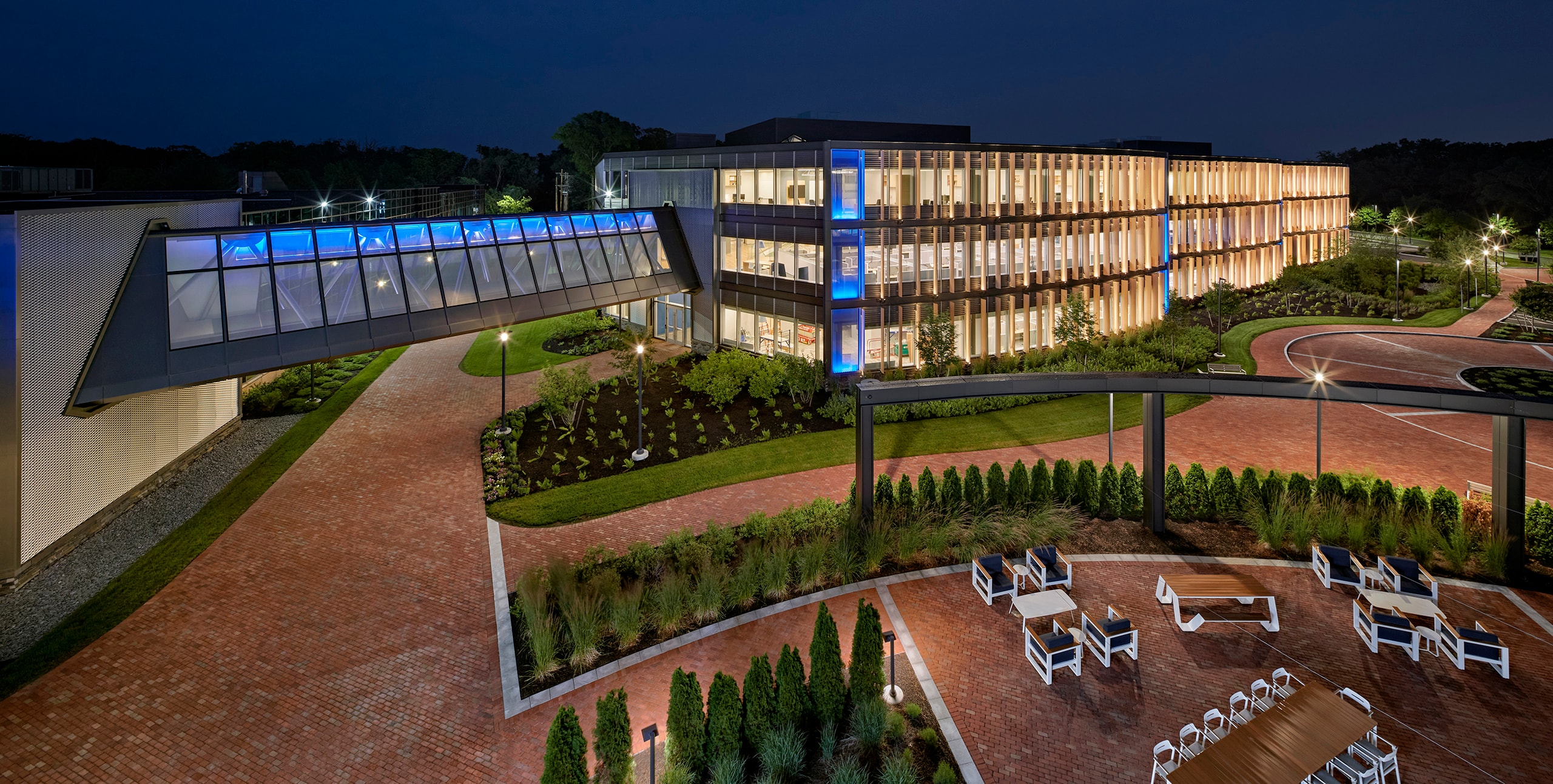 ADI_01_available-light_architecture