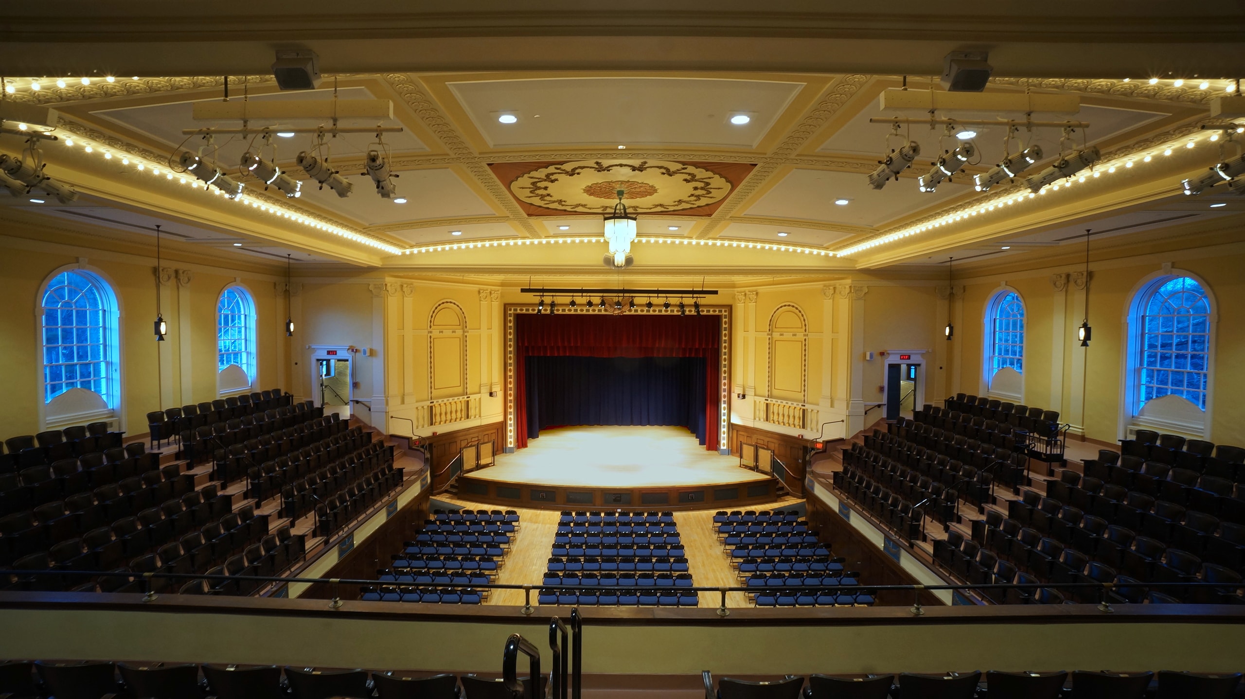 Cary_01_available-light_architecture