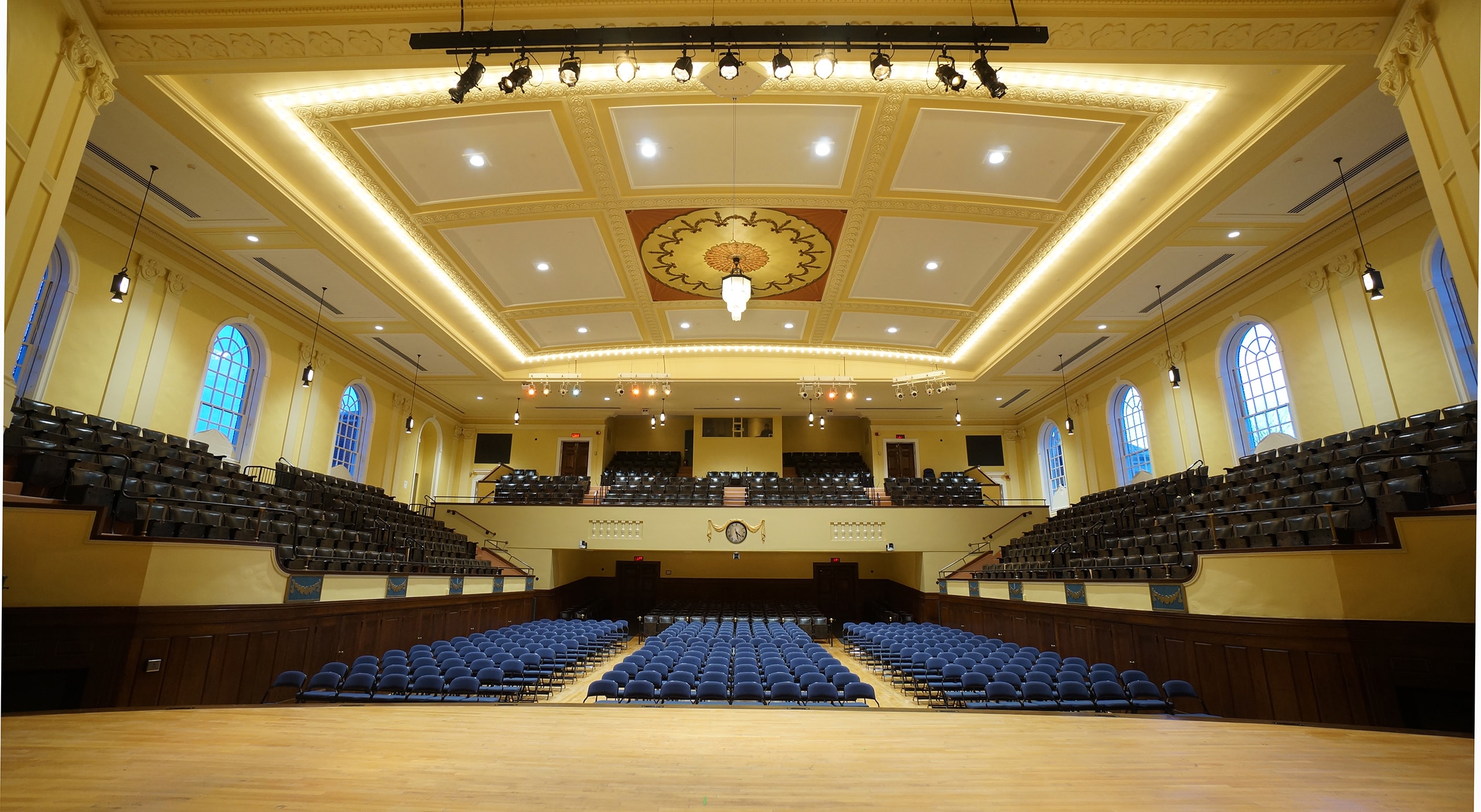 Cary_02_available-light_architecture