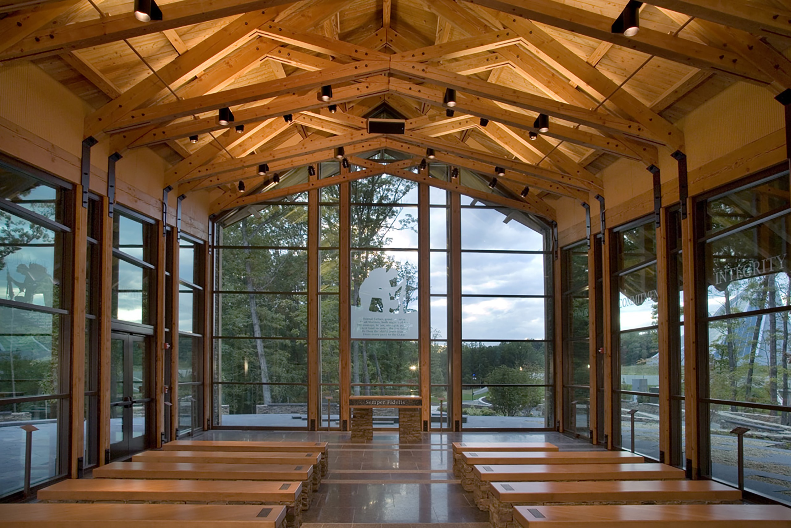 Chapel_02_available-light_architecture