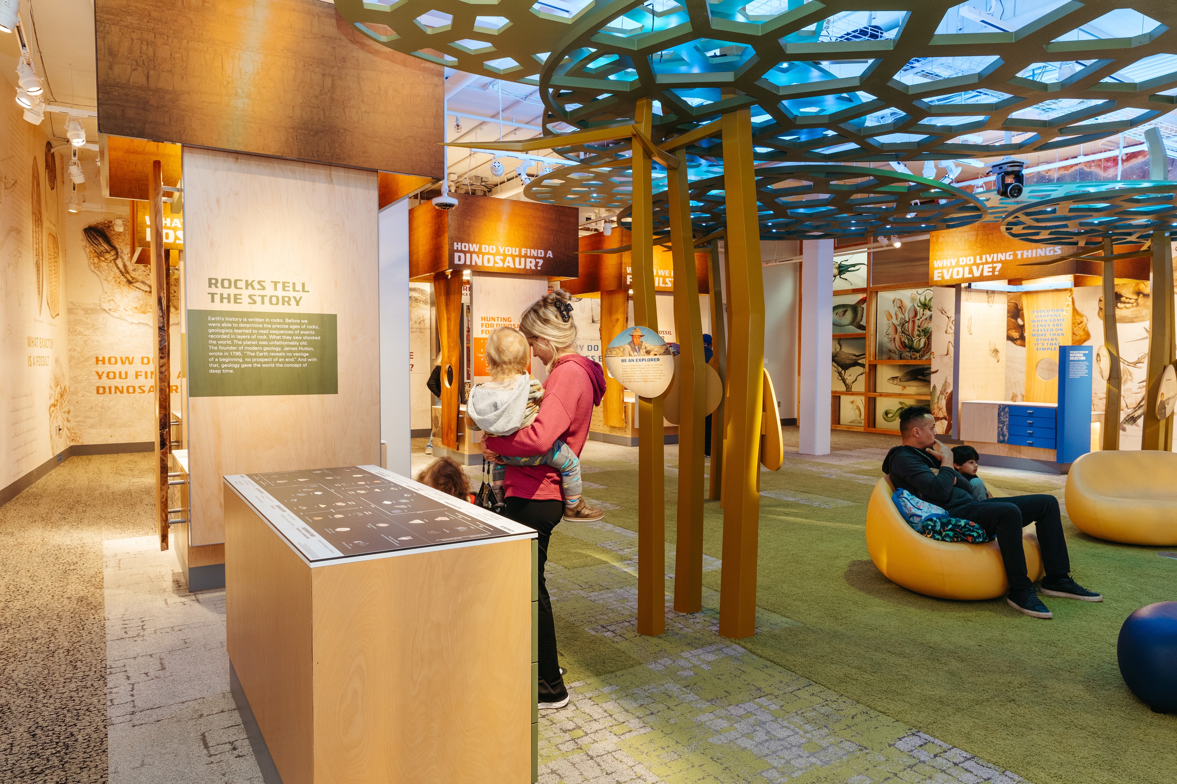 Edelman_05_available-light-museum