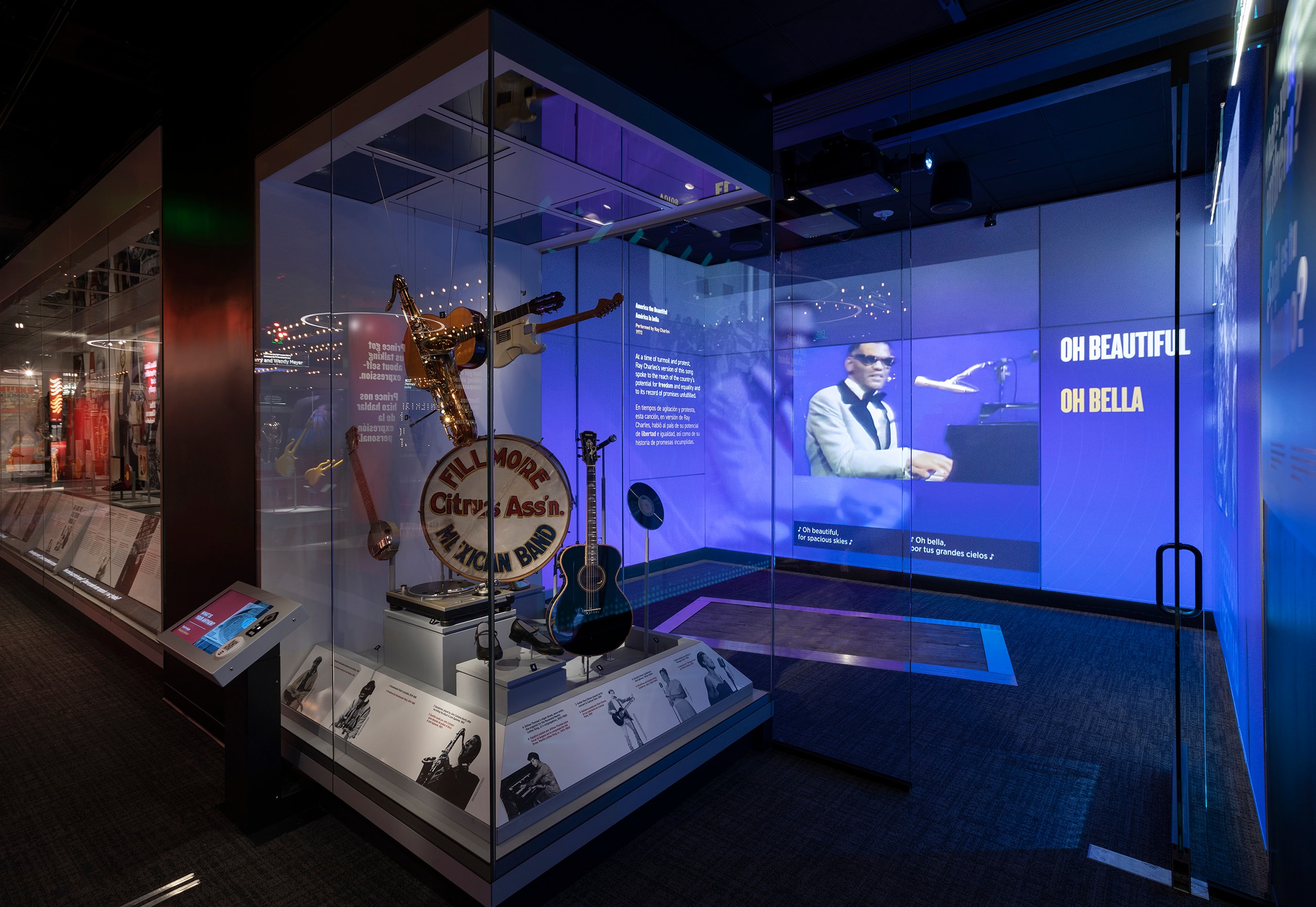 EntNat_03_available-light_museum