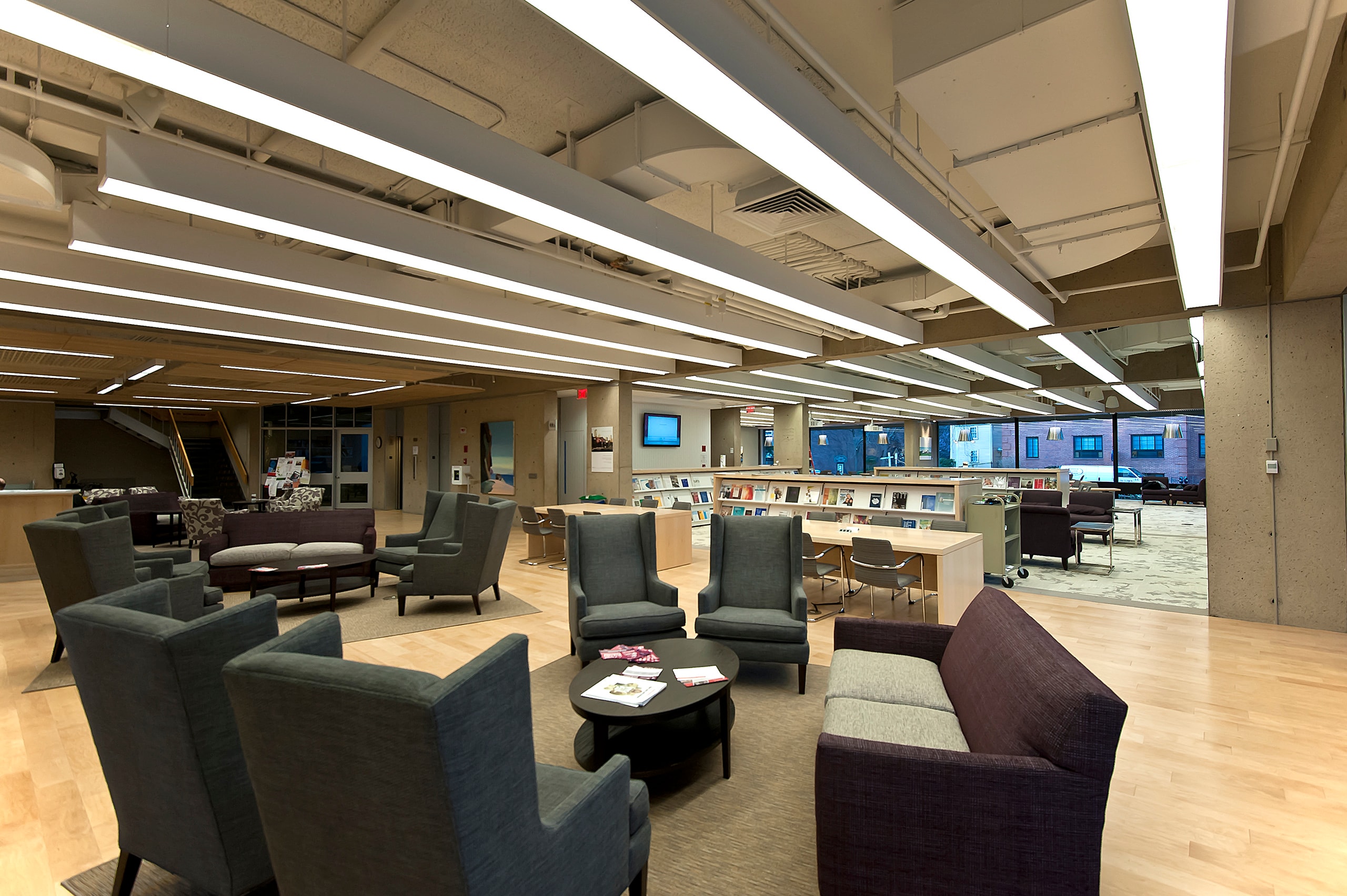 Gutman_02_available-light_architecture