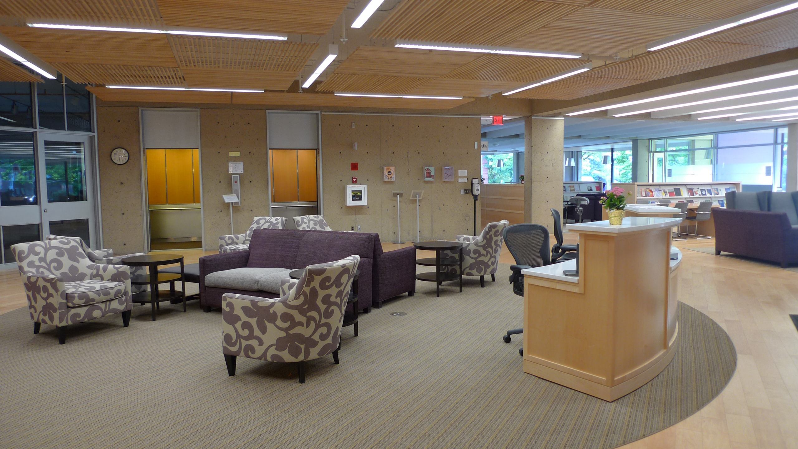 Gutman_04_available-light_architecture