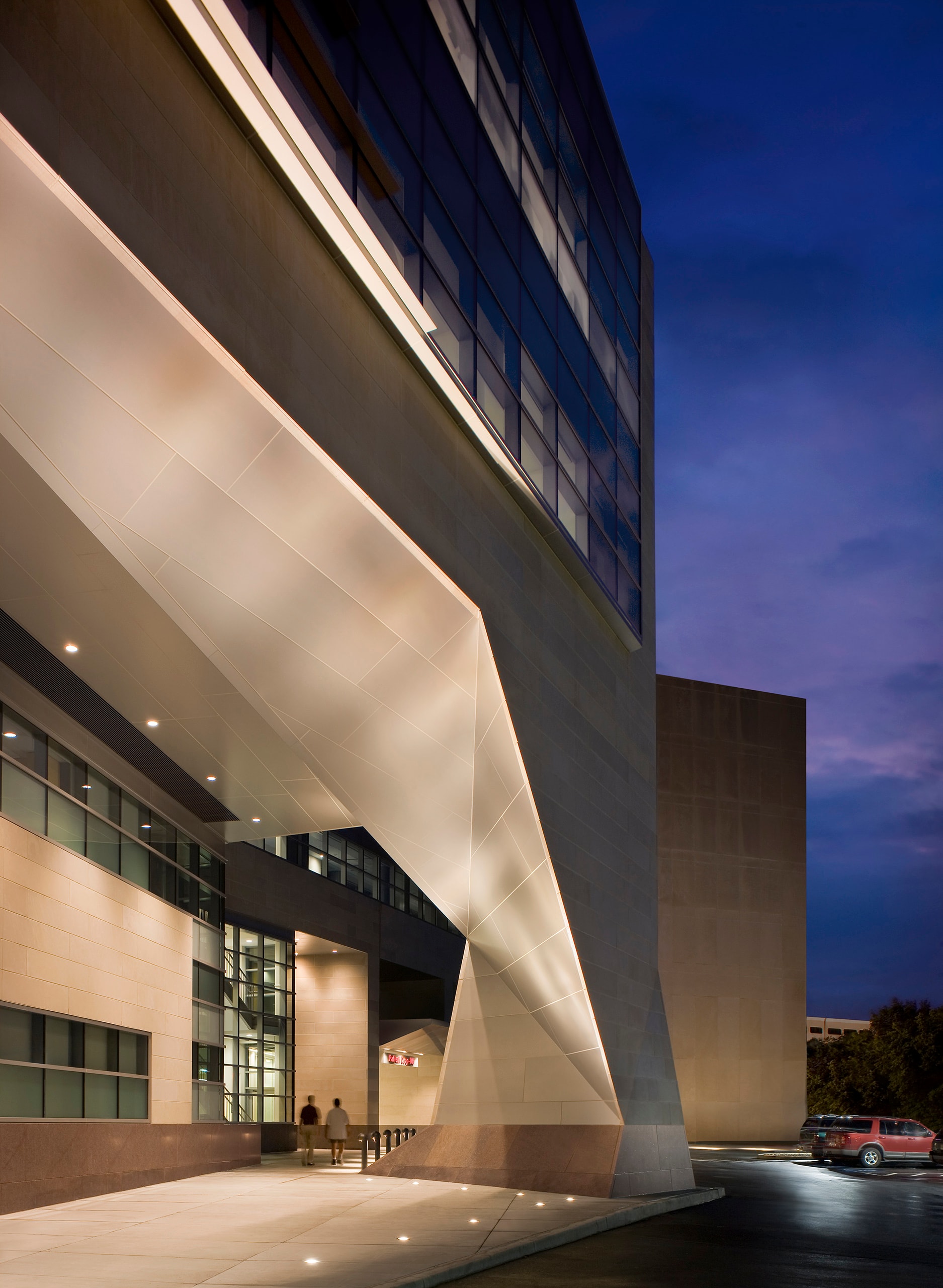 Hershey_05_available-light_architecture