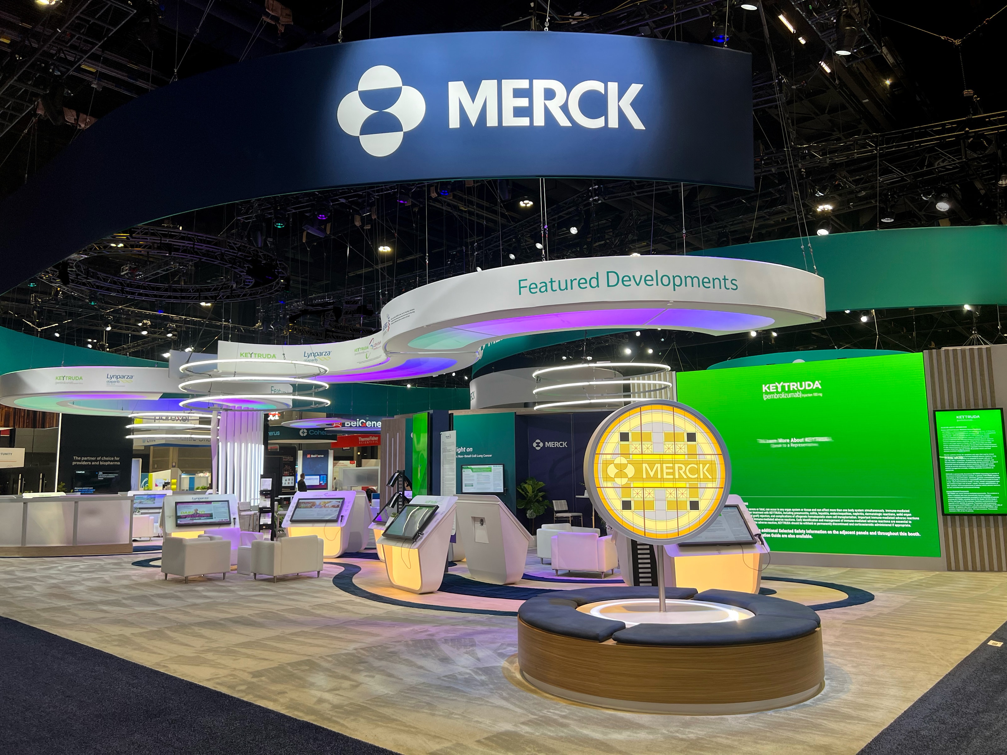 Merck_01_available-light_trade-show