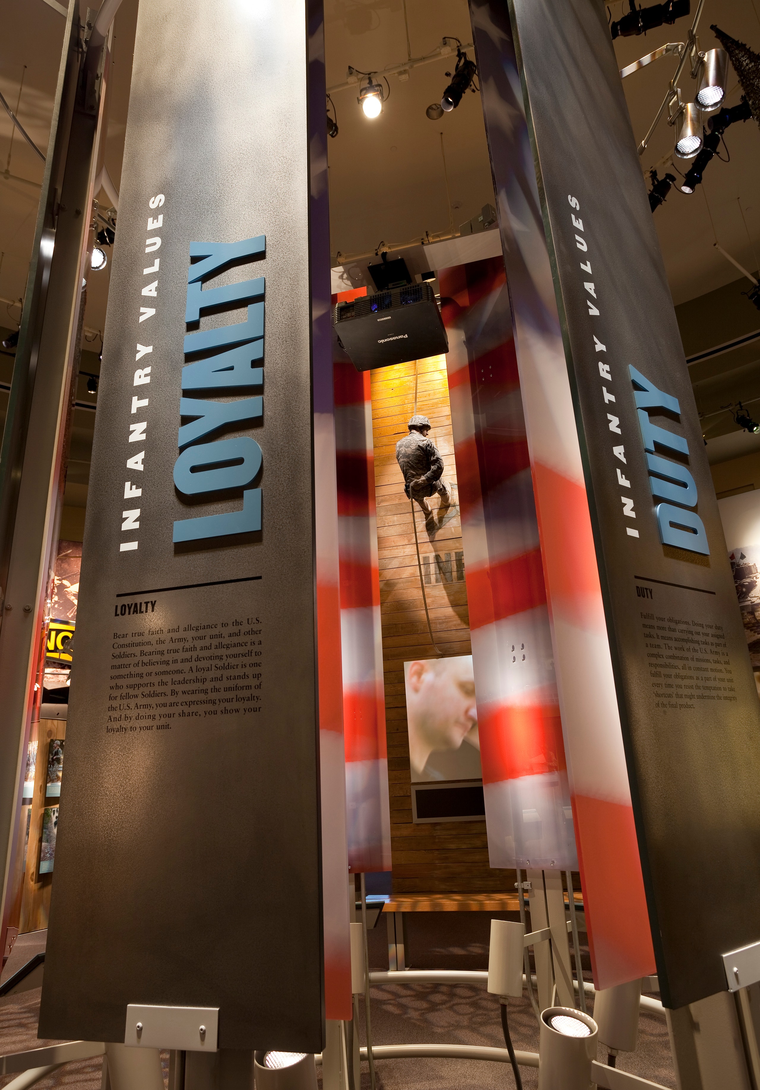 NIM_07_available-light_museum