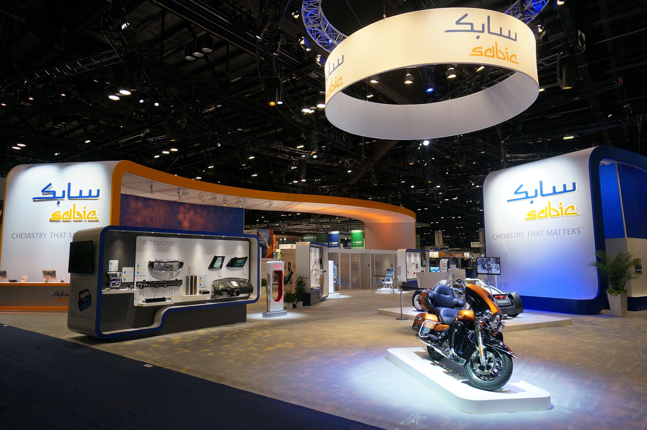 Sabic_03_available-light_trade-show
