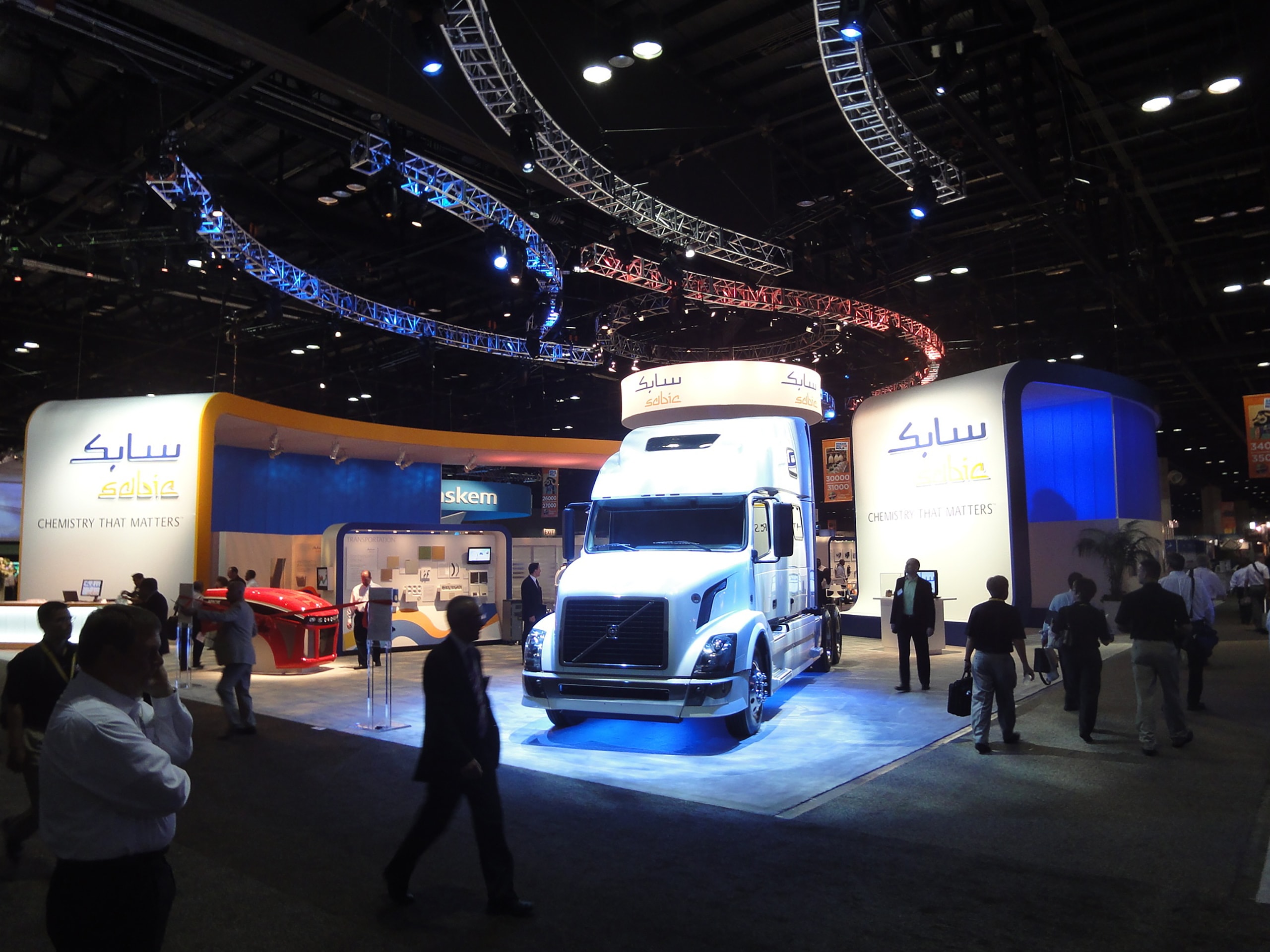 Sabic_04_available-light_trade-show
