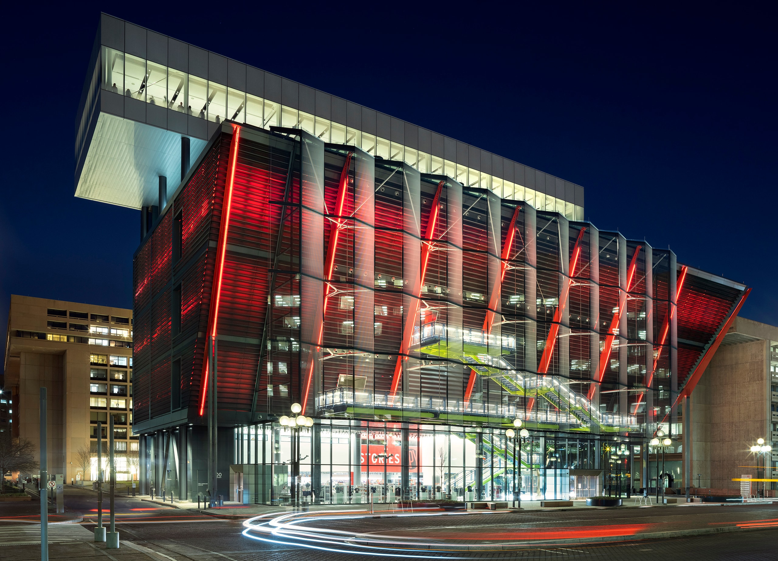 Spy2-A_01_available-light_architecture