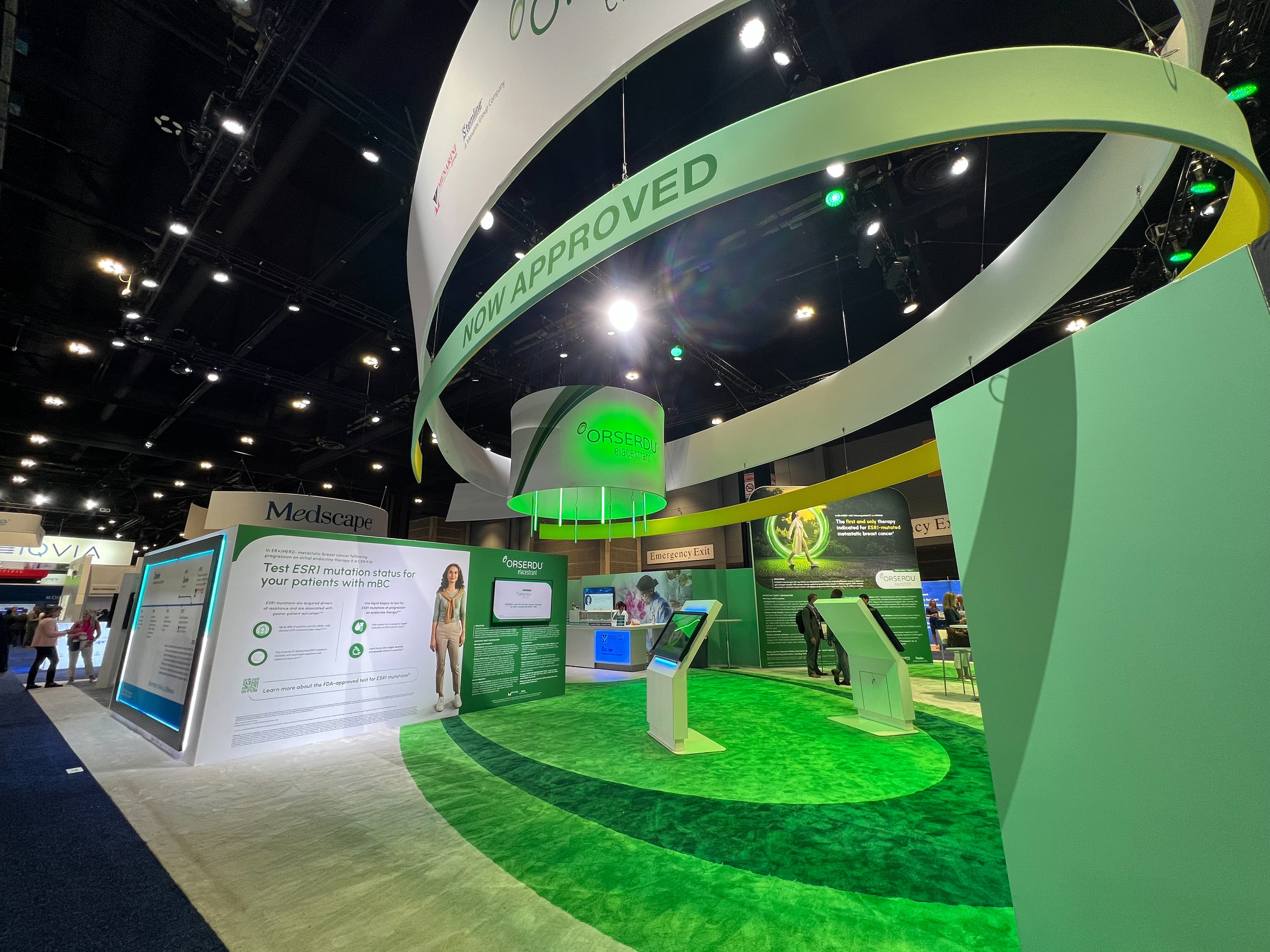 Stemline_03_available-light_trade-show