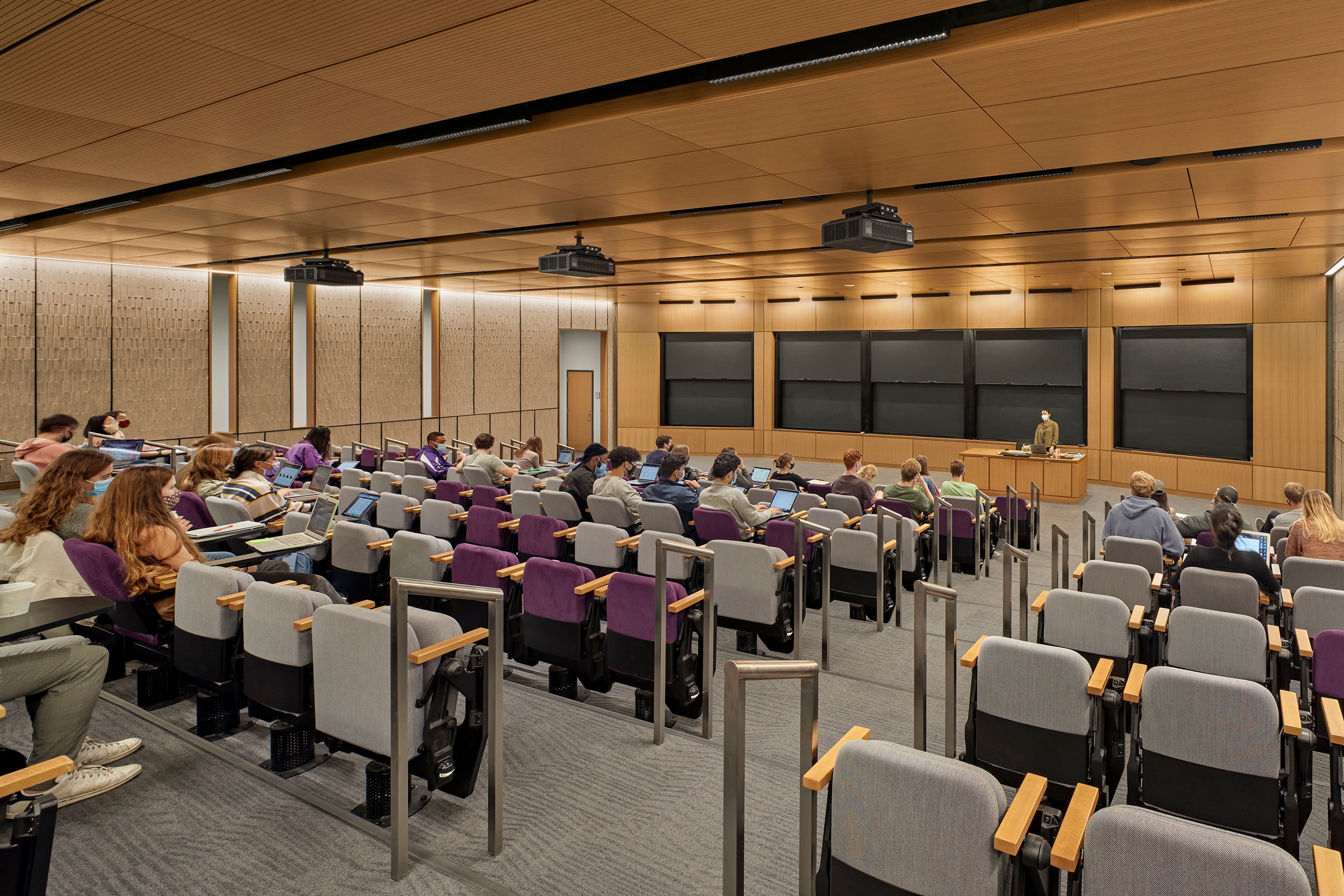 WSC_03_available-light_architecture