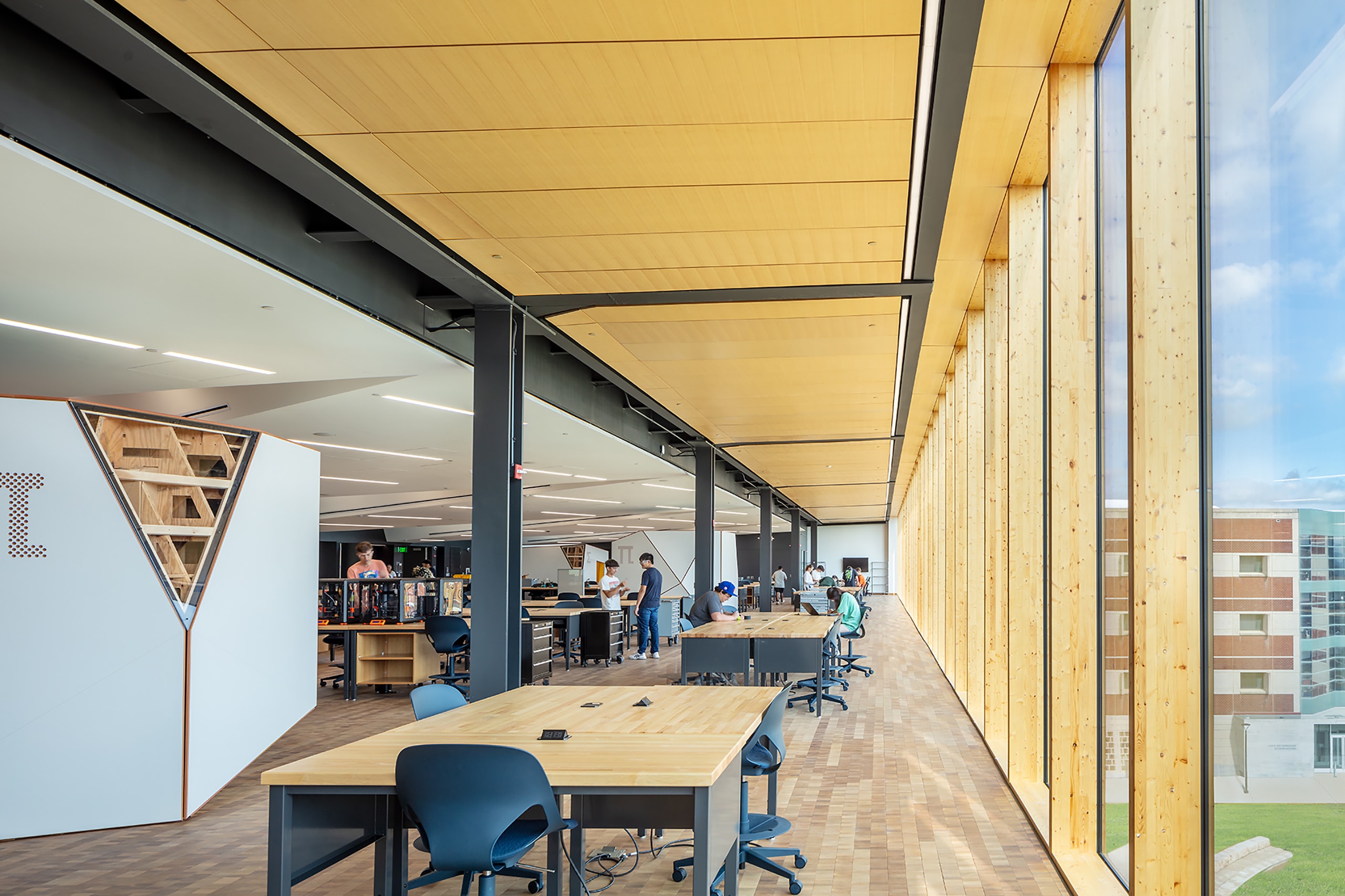 psuw2_02_available-light_architecture