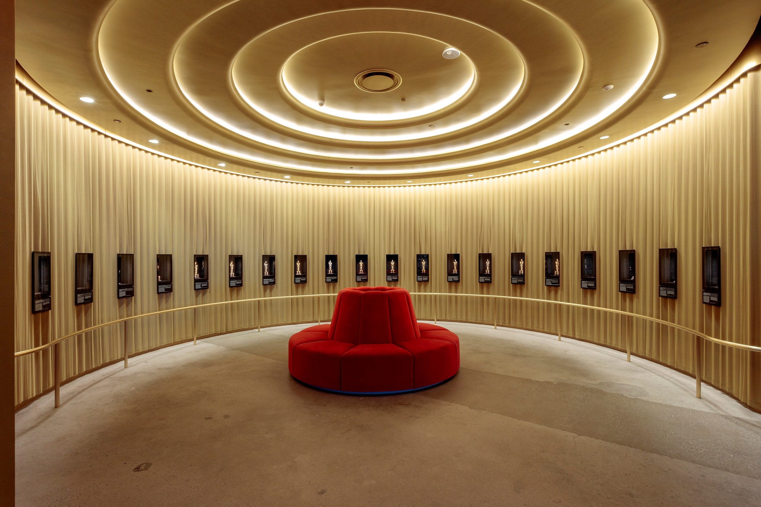 AMMP_01_available-light_museum AMMP_01_available-light_museum