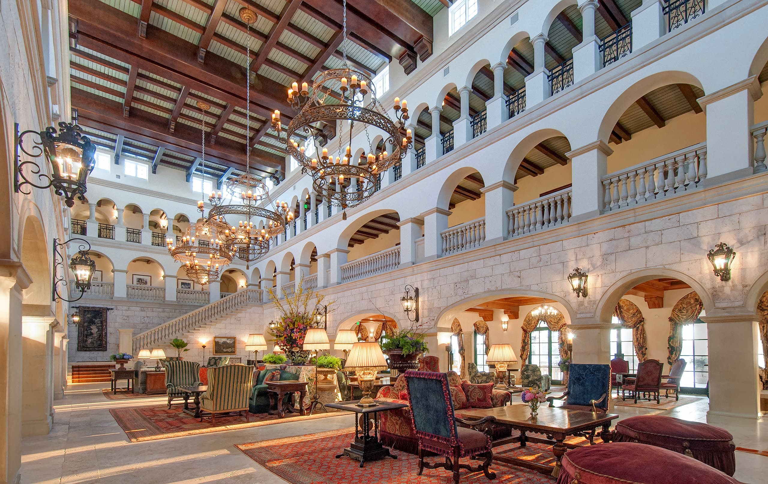 CloisterHotel_02_available-light_architecture CloisterHotel_02_available-light_architecture