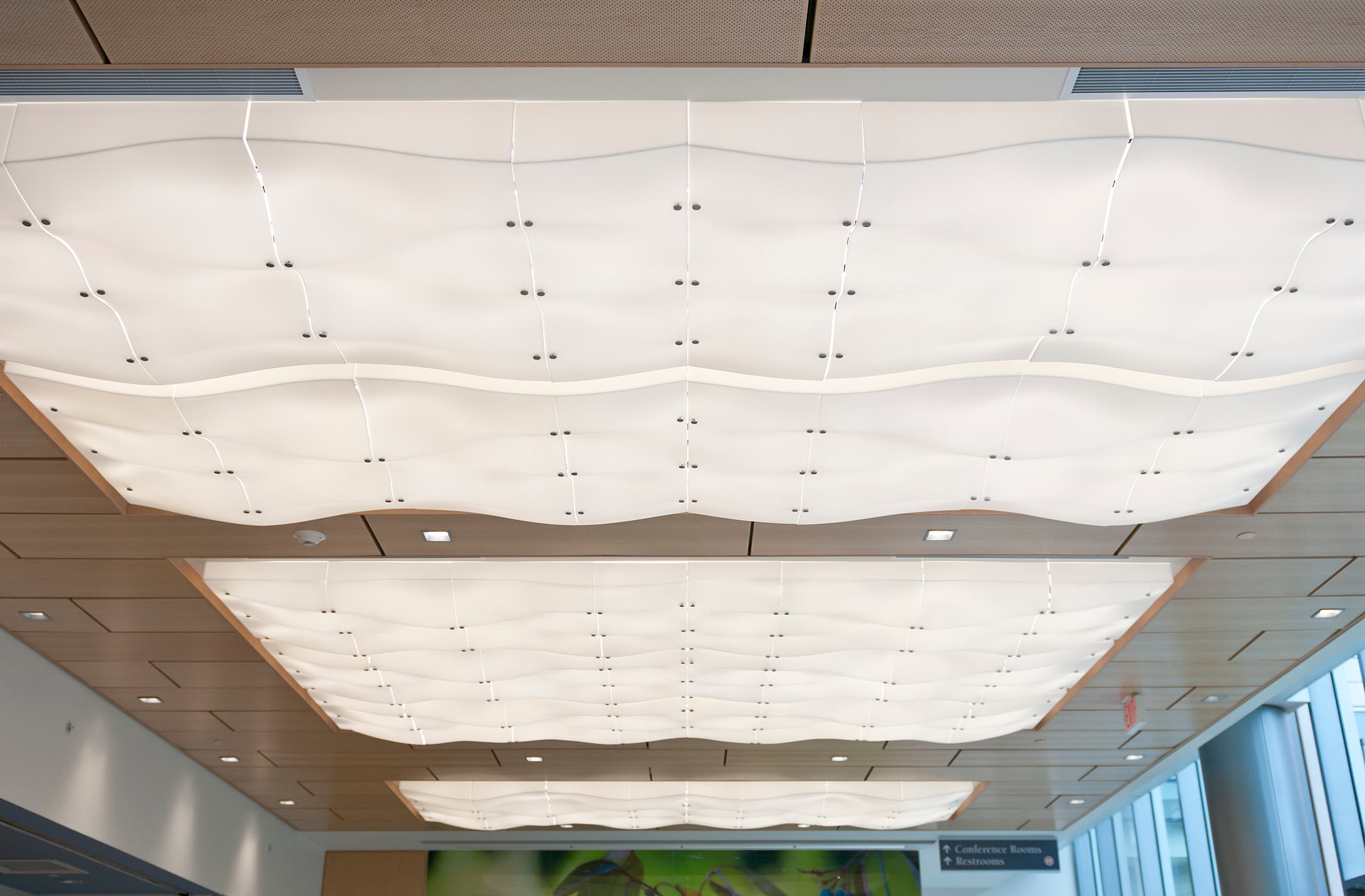 HersheyHospital_02_available-light_architecture HersheyHospital_02_available-light_architecture