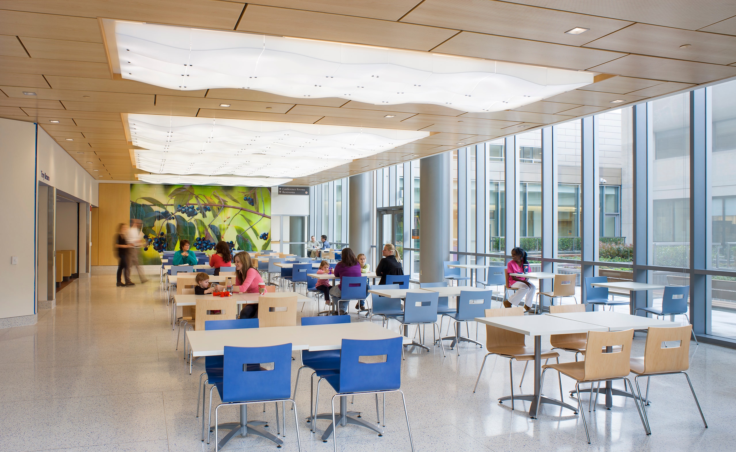 HersheyHospital_03_available-light_architecture HersheyHospital_03_available-light_architecture