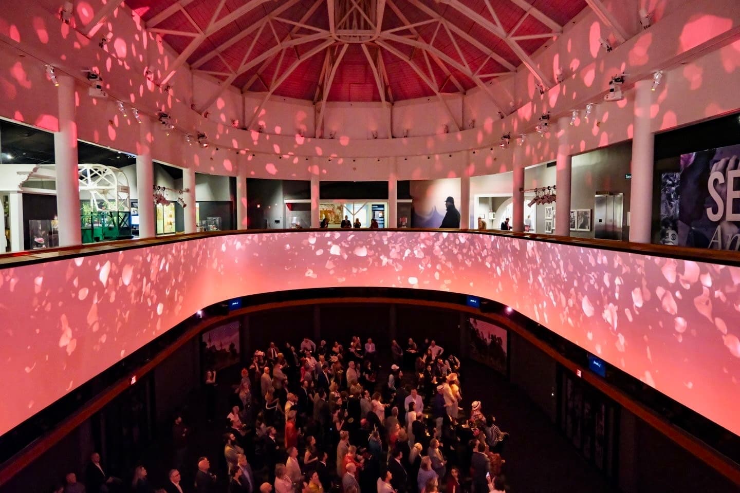 Kentucky Derby_03_available-light_museum Kentucky Derby_03_available-light_museum