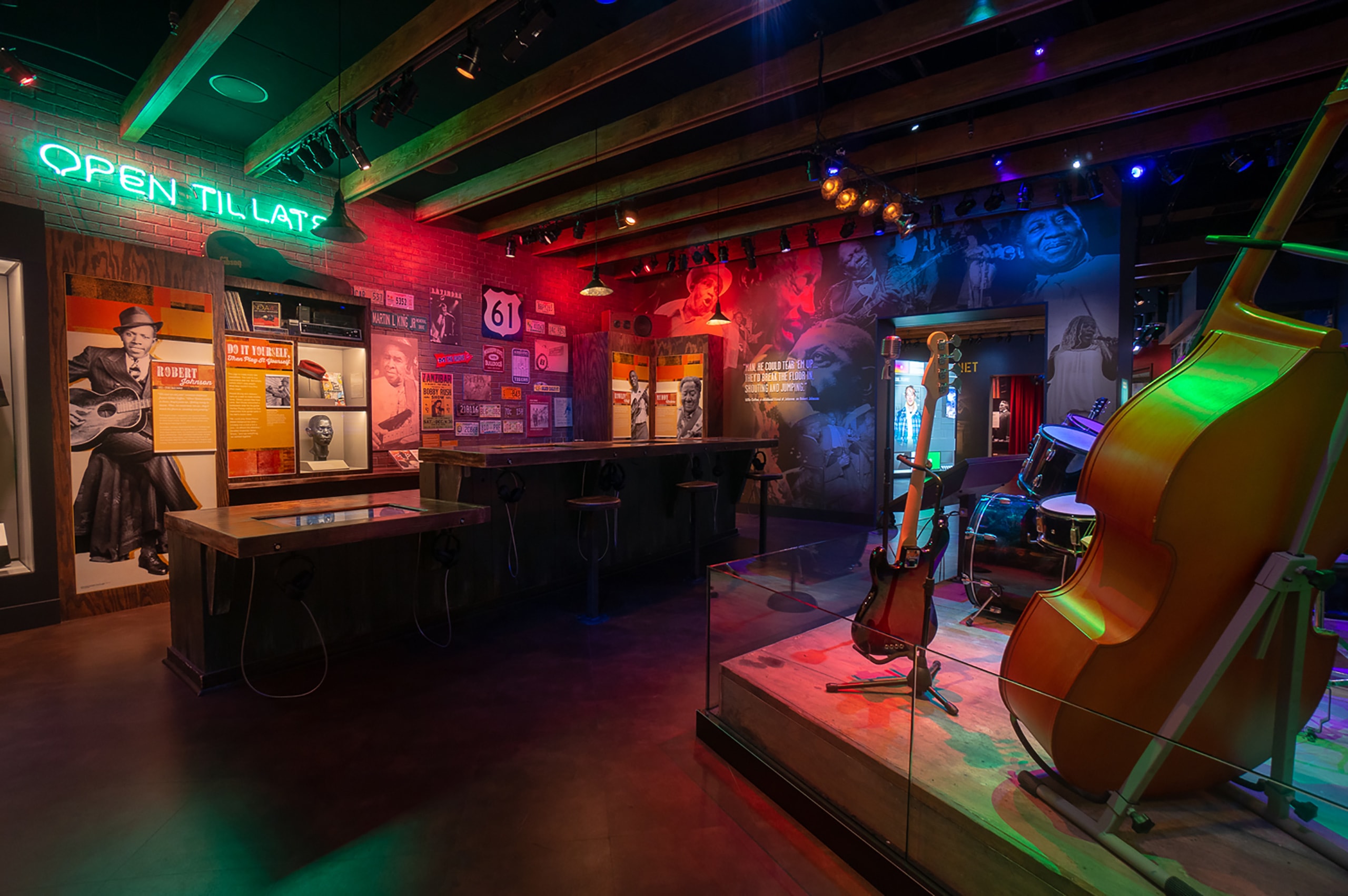 MAEEX_03_available-light_museum MAEEX_03_available-light_museum