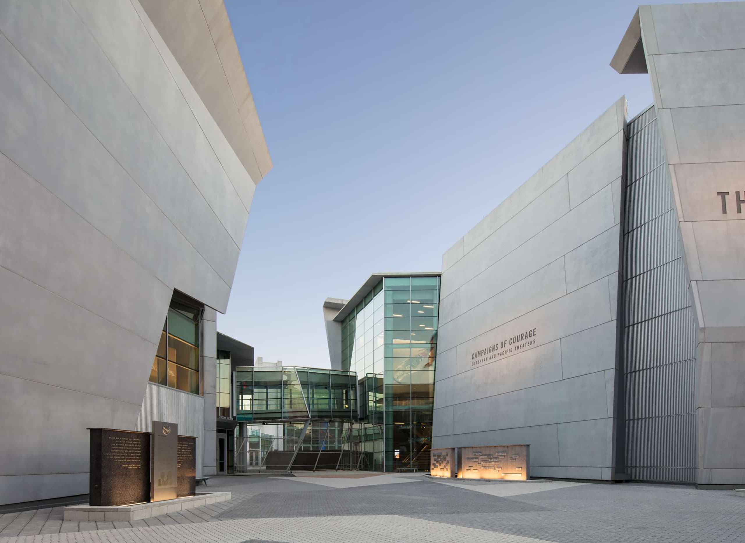 WWII-Arch_02_available-light_architecture WWII-Arch_02_available-light_architecture