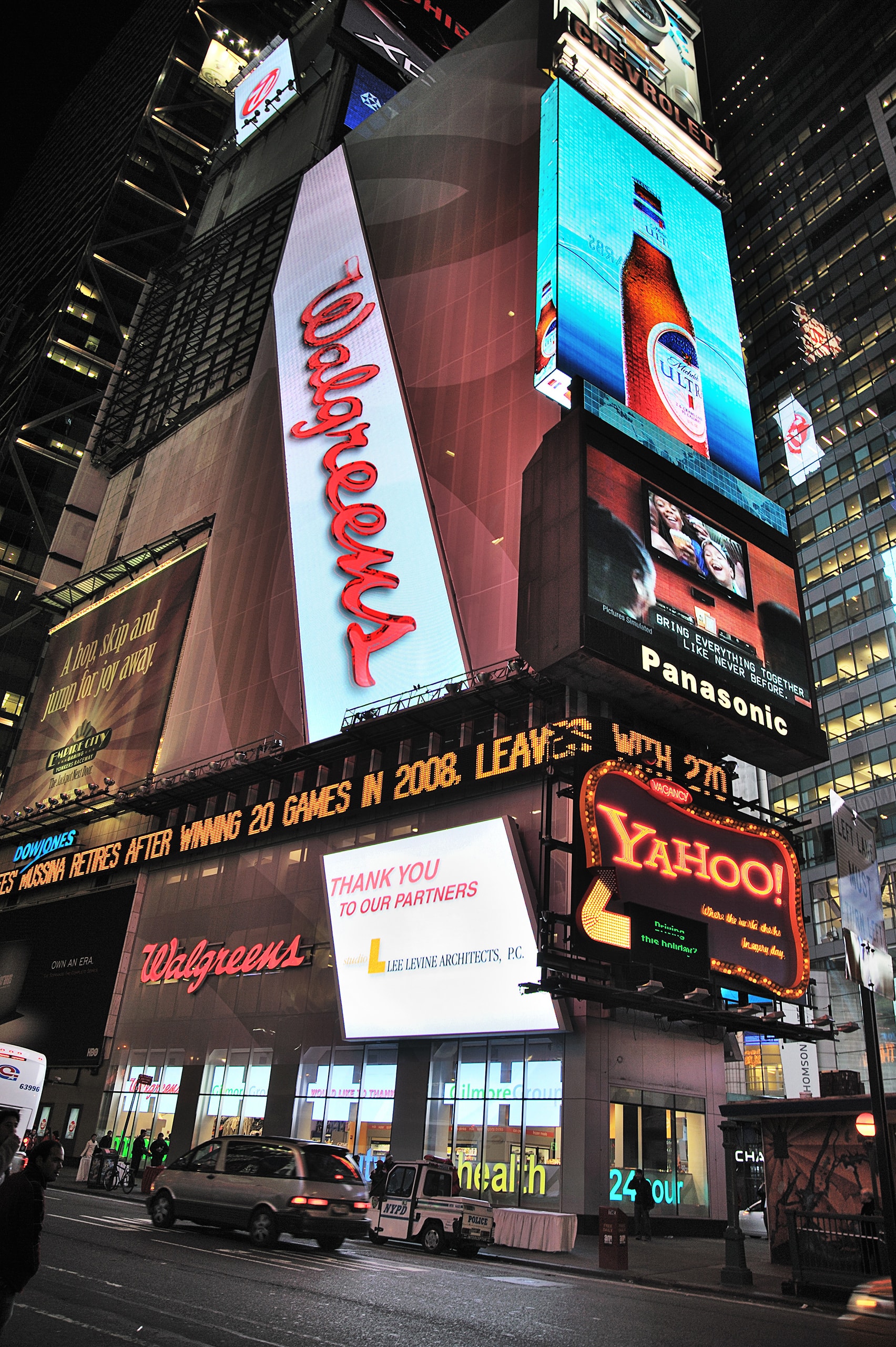 Walgreens_01_available-light_architecture Walgreens_01_available-light_architecture