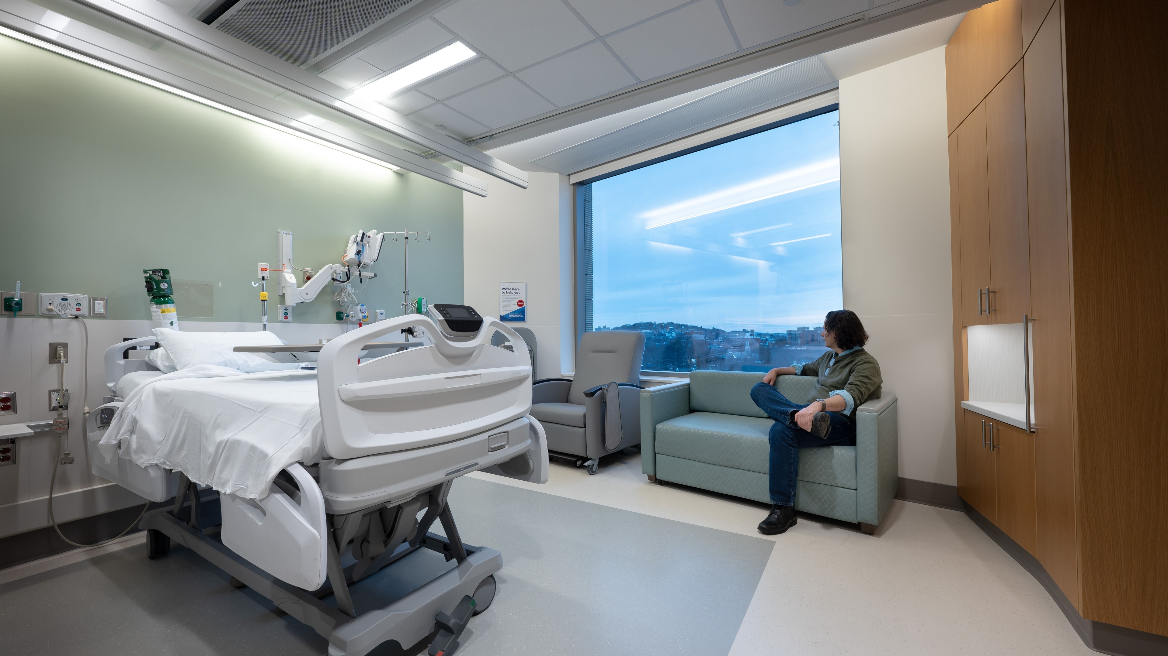 Available Light | Beth Israel Deaconess Medical Center | Klarman Building 03 Available Light | Beth Israel Deaconess Medical Center | Klarman Building 03